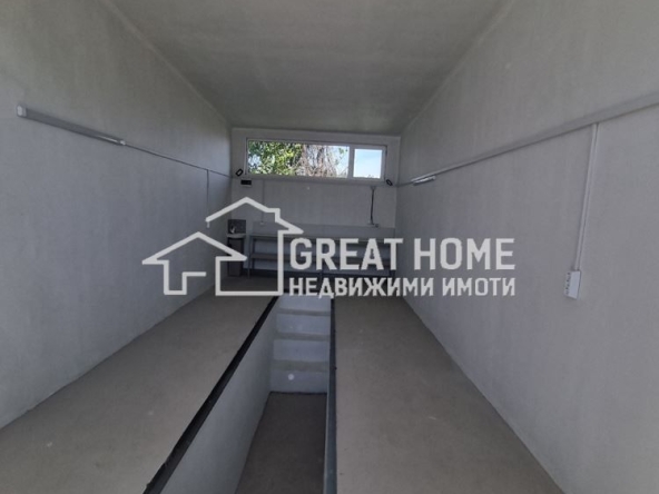 Гараж / Паркомясто в Търговище, Промишлена зона - 30 кв.м за 935 €/кв.м - Снимка #1