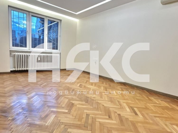 Дава се под наем Офис в София, Център - 75 кв.м за 997.05 € - Снимка #1