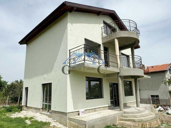 Къща в с. Равна гора, Област Варна - 245 кв.м за 731 €/кв.м - Снимка #1