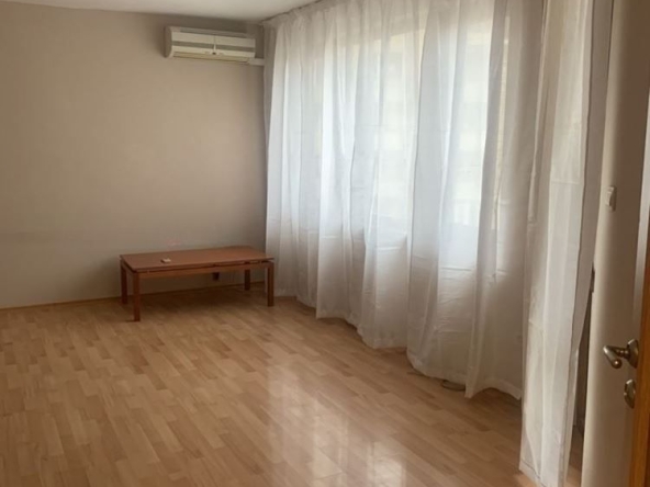 Дава се под наем Двустаен апартамент в София, Редута - 60 кв.м за 497.25 € - Снимка #1