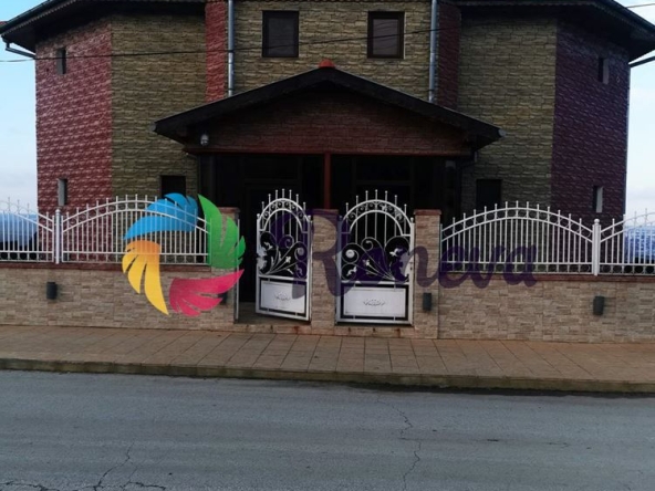 Къща в Тутракан - 178 кв.м за 722 €/кв.м - Снимка #1