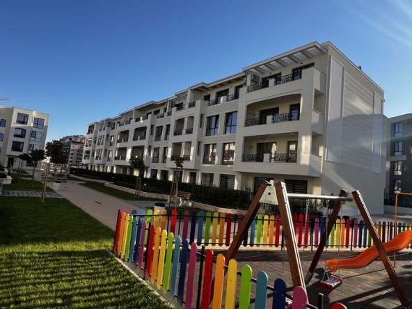 Дава се под наем Двустаен апартамент в Пловдив, Кършияка - 56 кв.м за 407.49 € - Снимка #1