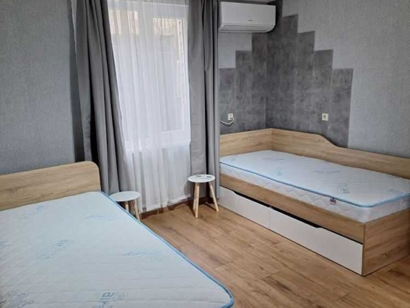 Дава се под наем Къща в София, Лозенец - 80 кв.м за 647.19 € - Снимка #1