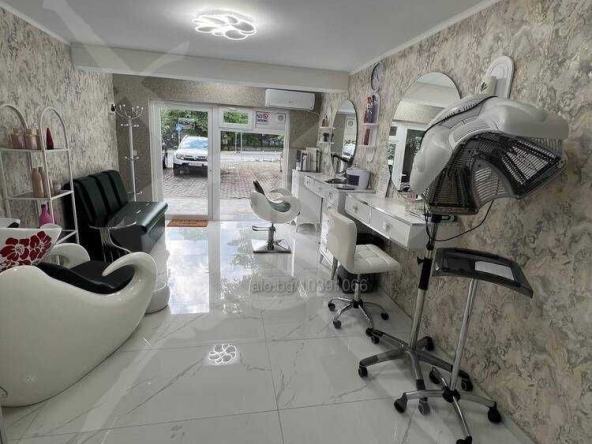 Офис в Айтос - 20 кв.м за 765 €/кв.м - Снимка #1