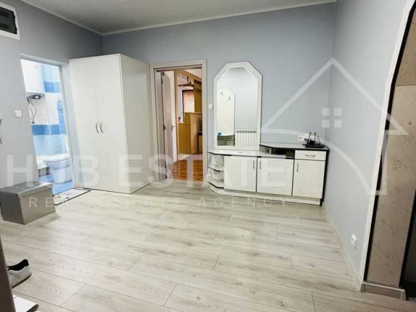 Четиристаен апартамент в Добрич, Балик - 124 кв.м за 617 €/кв.м - Снимка #1