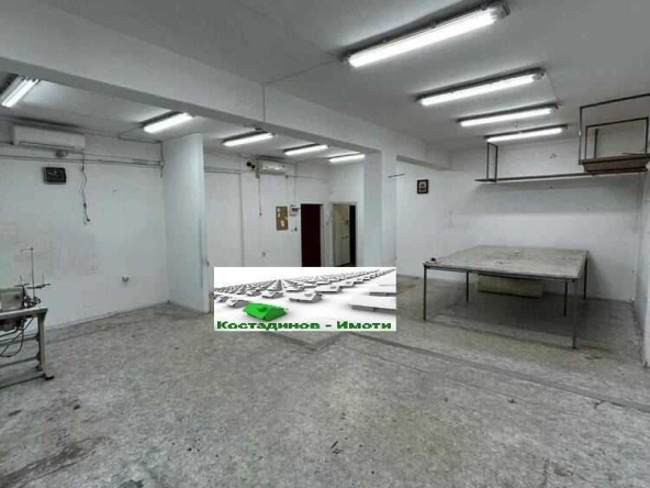 Дава се под наем Склад в Пловдив, Индустриална зона - Тракия - 114 кв.м за 610.47 € - Снимка #1