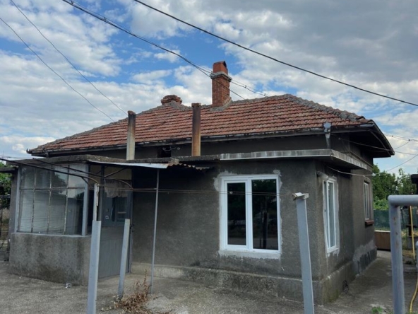 Къща в Тутракан - 200 кв.м за 192 €/кв.м - Снимка #1