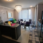 Дава се под наем Тристаен апартамент в к.к. Св.Св. Константин и Елена - 90 кв.м за 1495.83 € - Снимка #1