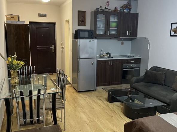 Дава се под наем Едностаен апартамент в Поморие - 40 кв.м за 298.86 € - Снимка #1