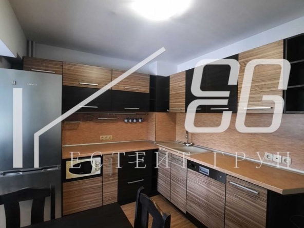 Дава се под наем Четиристаен апартамент в Варна, Младост 1 - 90 кв.м за 648.21 € - Снимка #1