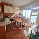 Дава се под наем Двустаен апартамент в Варна, Цветен квартал - 70 кв.м за 408 € - Снимка #1