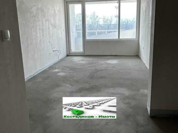 Тристаен апартамент в Пловдив, Съдийски - 122 кв.м за 690 €/кв.м - Снимка #1