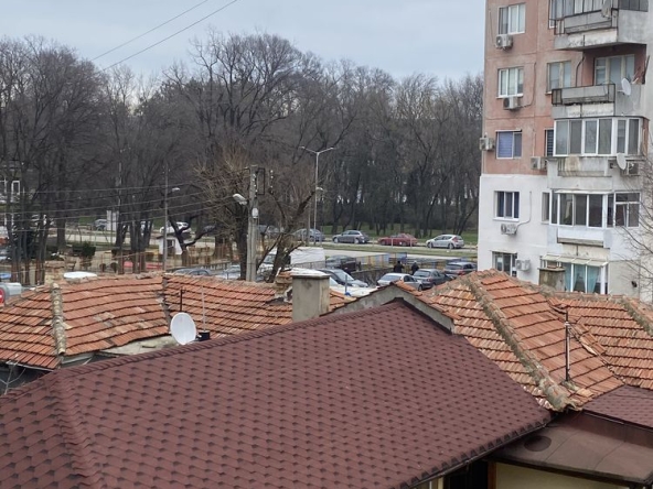 Дава се под наем Тристаен апартамент в Варна, Аспарухово - 60 кв.м за 433.5 € - Снимка #1