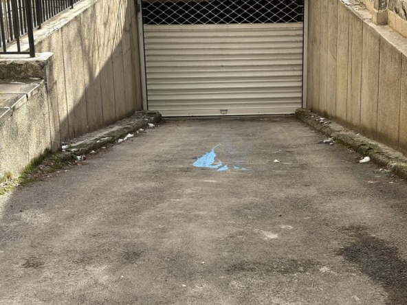 Дава се под наем Гараж / Паркомясто в София, Стрелбище - 19 кв.м за 174.42 € - Снимка #1