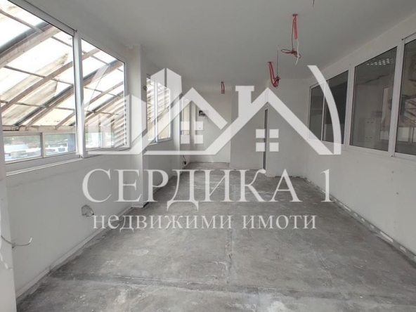 Офис в Дупница - 100 кв.м за 505 €/кв.м - Снимка #1