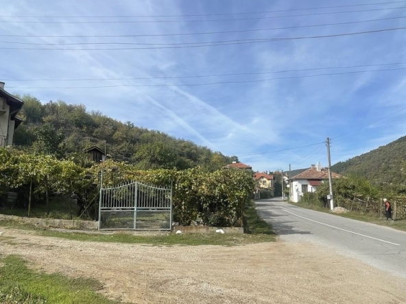 Парцел в с. Горановци, Област Кюстендил - 462 кв.м за 28 €/кв.м - Снимка #1