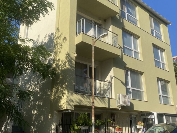 Дава се под наем Гараж / Паркомясто в Варна, Бриз - 85 кв.м за 76.5 € - Снимка #1