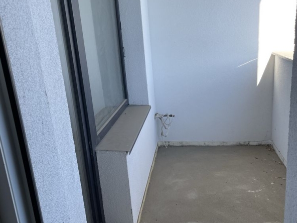 Двустаен апартамент в Шумен, Тракия - 62 кв.м за 675 €/кв.м - Снимка #1