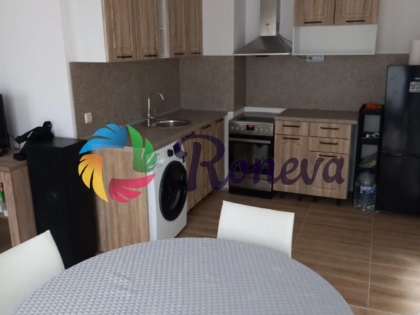 Двустаен апартамент в Варна, м-т Траката - 70 кв.м за 1392 €/кв.м - Снимка #1