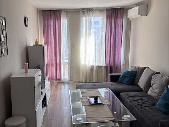 Дава се под наем Тристаен апартамент в София, Дървеница - 80 кв.м за 817.53 € - Снимка #1