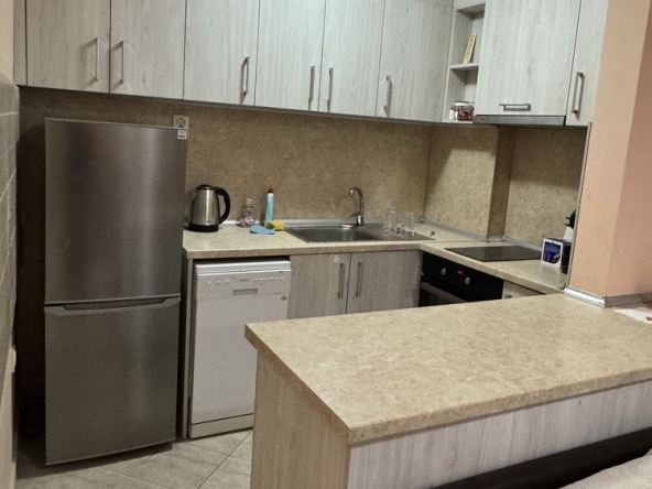 Двустаен апартамент в Бургас, Братя Миладинови - 60 кв.м за 1250 €/кв.м - Снимка #1