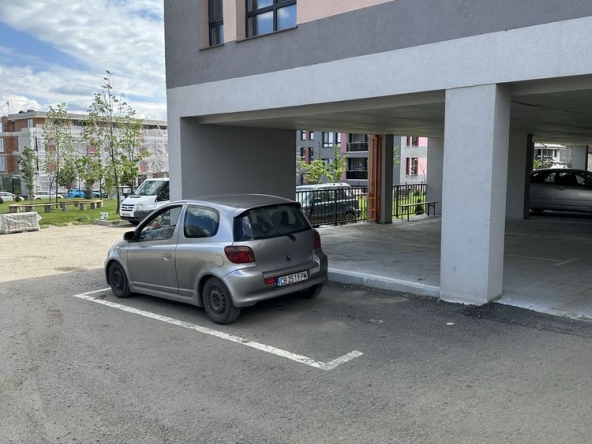 Дава се под наем Гараж / Паркомясто в София, Малинова долина - 13 кв.м за 39.78 € - Снимка #1