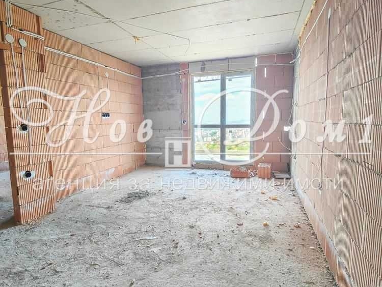 Двустаен апартамент в Варна, Владислав Варненчик - 63 кв.м за 640 €/кв.м - Снимка #1