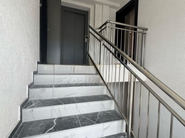 Тристаен апартамент в Варна, Автогара - 110 кв.м за 877 €/кв.м - Снимка #1