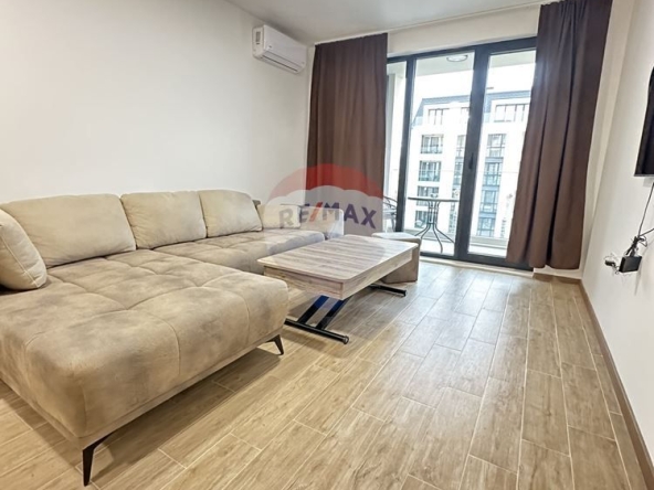 Дава се под наем Двустаен апартамент в к.к. Св.Св. Константин и Елена - 65 кв.м за 797.64 € - Снимка #1