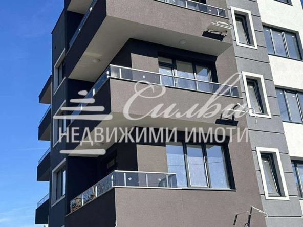 Тристаен апартамент в Търговище, Център - 110 кв.м за 543 €/кв.м - Снимка #1