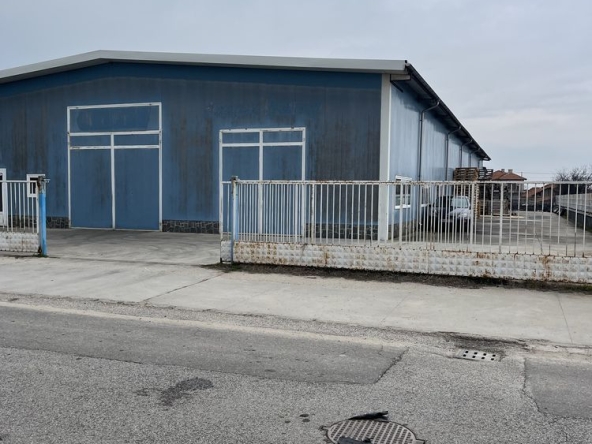 Дава се под наем Склад в с. Радиново, Област Пловдив - 304 кв.м за 1595.79 € - Снимка #1