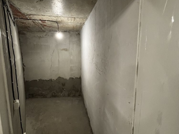 Дава се под наем Склад в София, Банишора - 3 кв.м за 51 € - Снимка #1