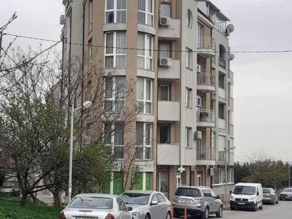 Дава се под наем Ателие в Аксаково - 20 кв.м за 248.88 € - Снимка #1