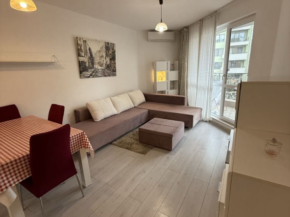 Дава се под наем Двустаен апартамент в Варна, Бриз - 60 кв.м за 548.25 € - Снимка #1