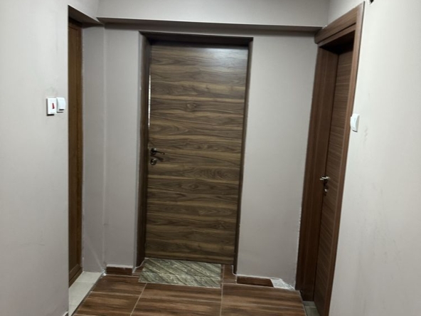 Дава се под наем Етаж от къща в Пловдив, Съдийски - 28 кв.м за 248.88 € - Снимка #1