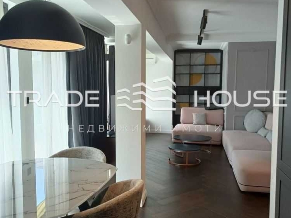 Дава се под наем Тристаен апартамент в Пловдив, Кършияка - 115 кв.м за 900 € - Снимка #1