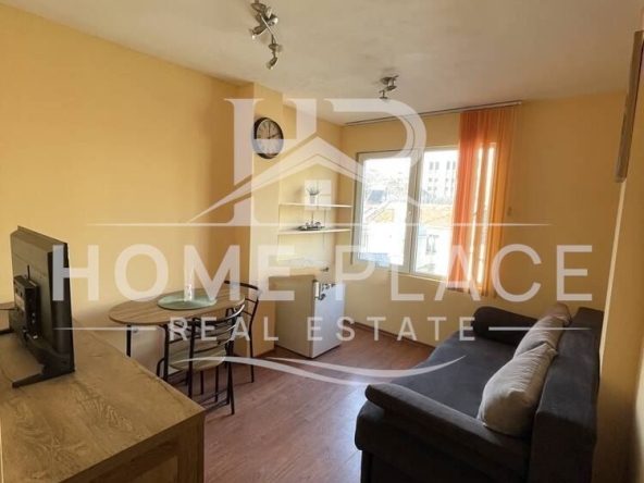 Дава се под наем Едностаен апартамент в Варна, Център - 23 кв.м за 273.87 € - Снимка #1