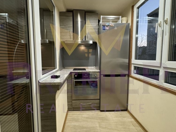 Дава се под наем Тристаен апартамент в Варна, Окръжна болница - 74 кв.м за 498.27 € - Снимка #1