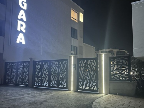 Тристаен апартамент в Пловдив, Младежки Хълм - 141 кв.м за 1043 €/кв.м - Снимка #1