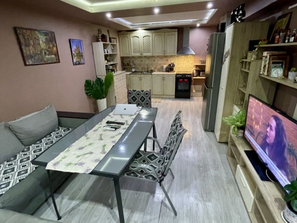 Тристаен апартамент в Русе, Родина 1 - 94 кв.м за 733 €/кв.м - Снимка #1