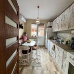 Тристаен апартамент в Плевен, Идеален център - 95 кв.м за 1101 €/кв.м - Снимка #1