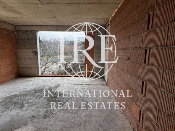 Тристаен апартамент в Варна, Галата - 96 кв.м за 898 €/кв.м - Снимка #1