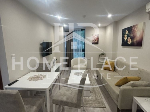 Дава се под наем Двустаен апартамент в Варна, Център - 65 кв.м за 578.34 € - Снимка #1