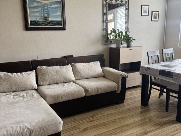 Дава се под наем Тристаен апартамент в Варна, Младост 1 - 76 кв.м за 423.81 € - Снимка #1