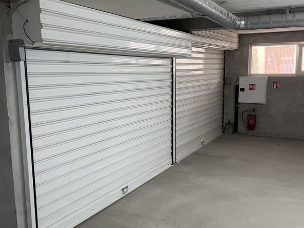 Гараж / Паркомясто в Варна, ЖП Гара - 34 кв.м за 1206 €/кв.м - Снимка #1