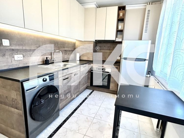 Дава се под наем Тристаен апартамент в София, Връбница 1 - 65 кв.м за 648.21 € - Снимка #1