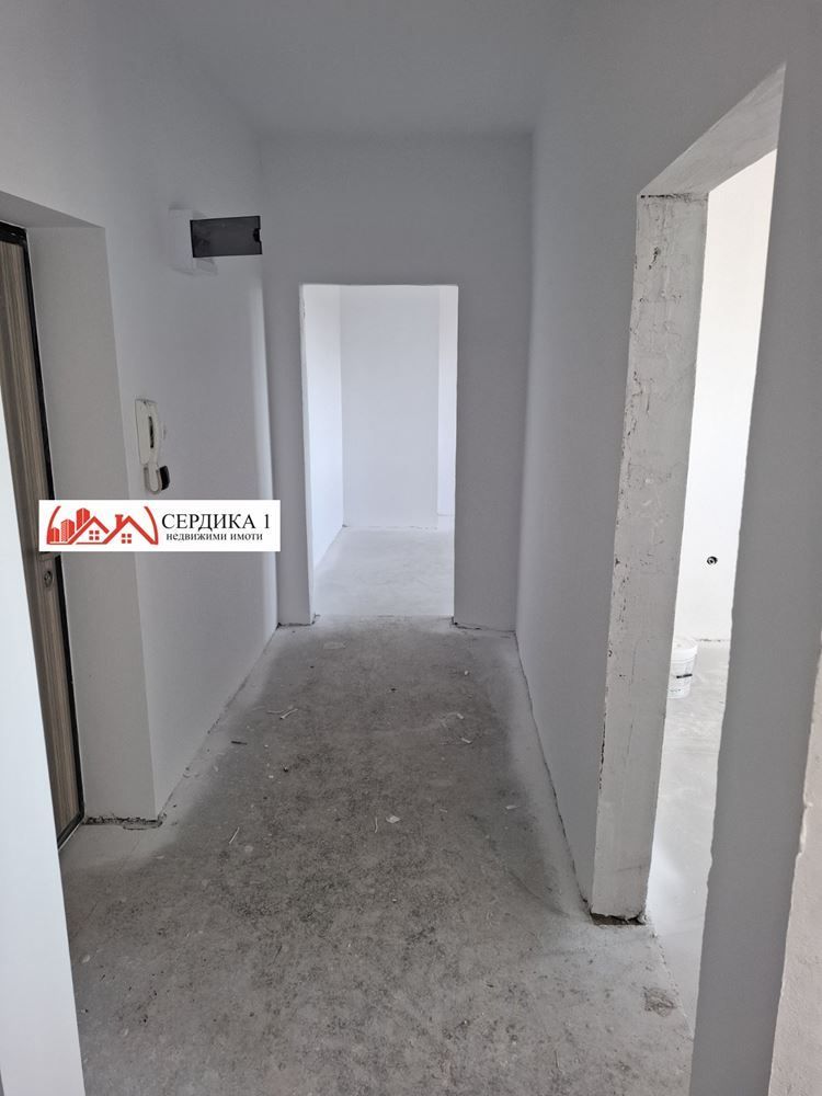 Тристаен апартамент в Благоевград, Идеален център - 87 кв.м за 745 €/кв.м - Снимка #1