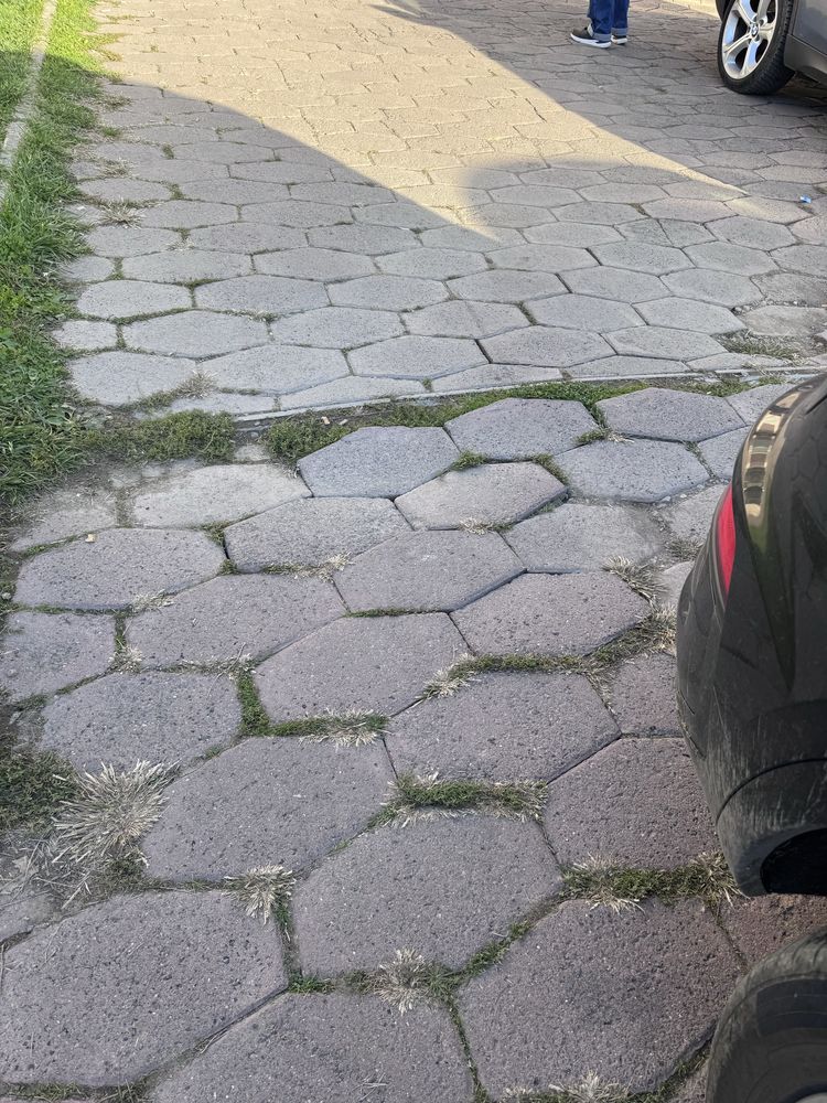 Дава се под наем Гараж / Паркомясто в с. Пролеша, Област София-област - 20 кв.м за 100 € - Снимка #1