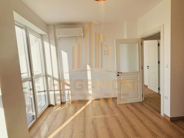 Двустаен апартамент в Варна, Кайсиева градина - 61 кв.м за 1284 €/кв.м - Снимка #1