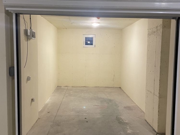 Дава се под наем Гараж / Паркомясто в Стара Загора, Студентско градче - 19 кв.м за 61.2 € - Снимка #1